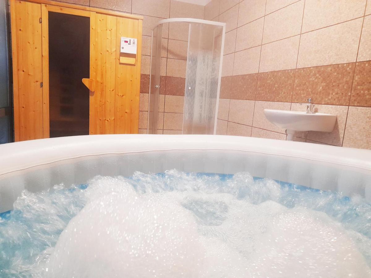 Matra Wellness Vendeghaz Hotel ปารัดชัชวาร์ ภายนอก รูปภาพ